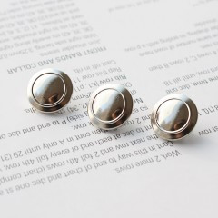 [Metal Button] Glossy Silver Nickel Alien Button (15mm)