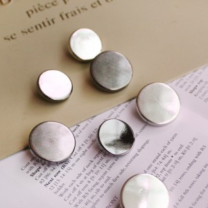 [Metal Button] Glossy Scratch Thick Button (21mm, 25mm)