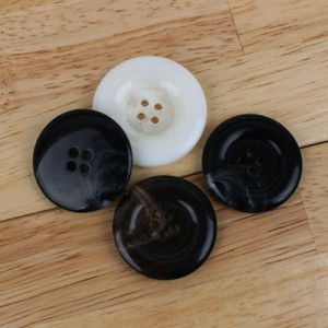 [King Button] Convex Border King Button (35mm)