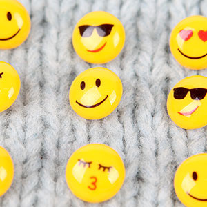 [Character Button] Yellow Emoticon Button (15mm)