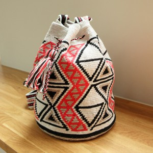 [DIY] Cotton 3 Triangle Mochila Bag