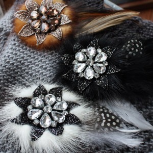 [Applique/Brooch] Sun cubic feather brooch (2 Colors)(1Piece)