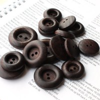 [Wooden Button] Brown Bread Wooden Button (25mm, 35mm)