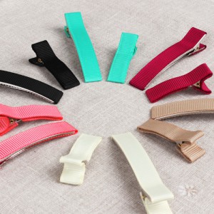 [Metal accessories] Colorful ribbon hair clips