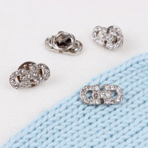[Applique/brooch] Round decorative cubic