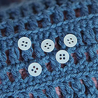 [Basic Button] Mini Ivory 4-hole Button (9mm)