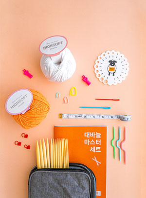 Bamboo needle master set - All materials + patterns + videos for beginners of bamboo needle knitting included