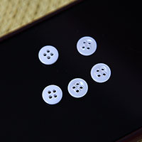 [Basic Button] Mini Convex 4-hole Button (9mm)