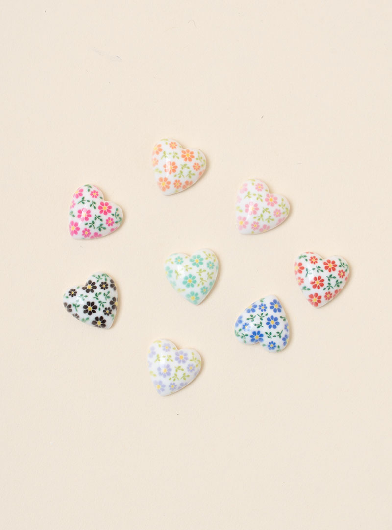 [Character Button] Flower Patterns Heart Button
