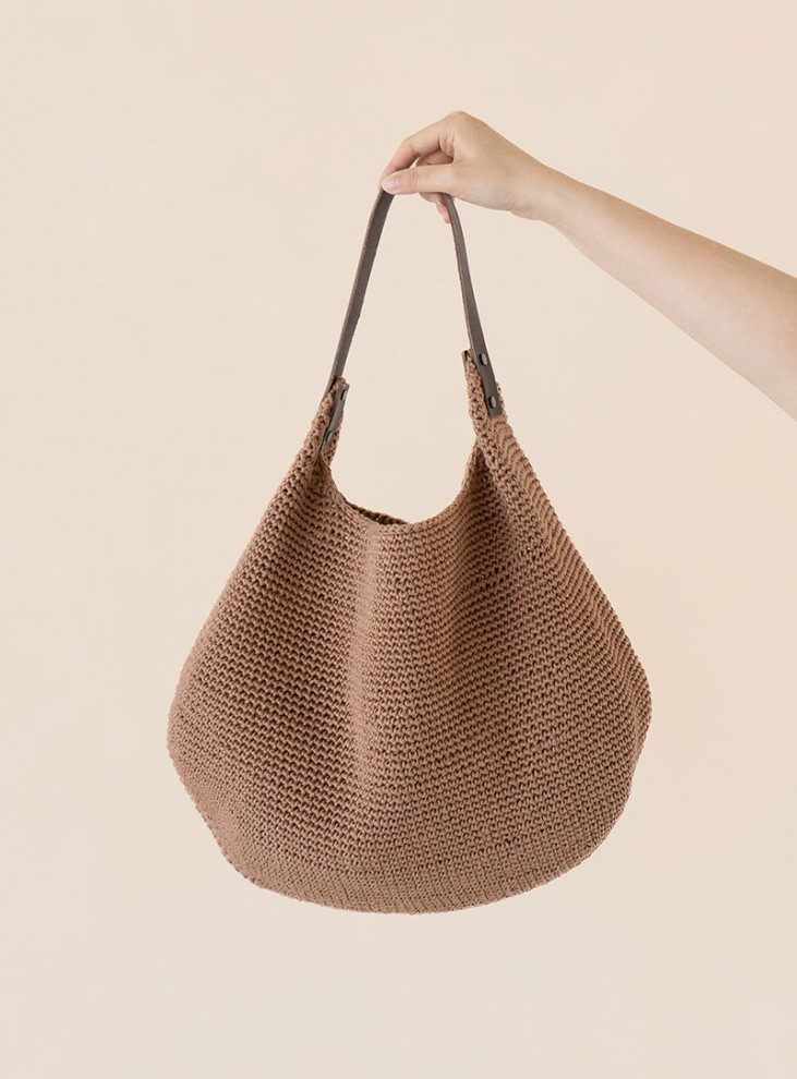 [PDF pattern] Cupro Raffia 260 Dumpling Bag pattern (Video)