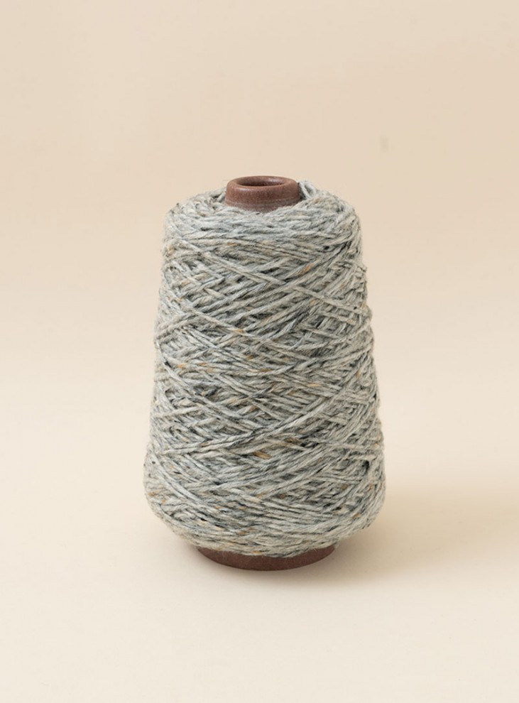 Irish Roving Tweed (1 cone/200g ± 10g Excluding Core) 100% Irish Wool
